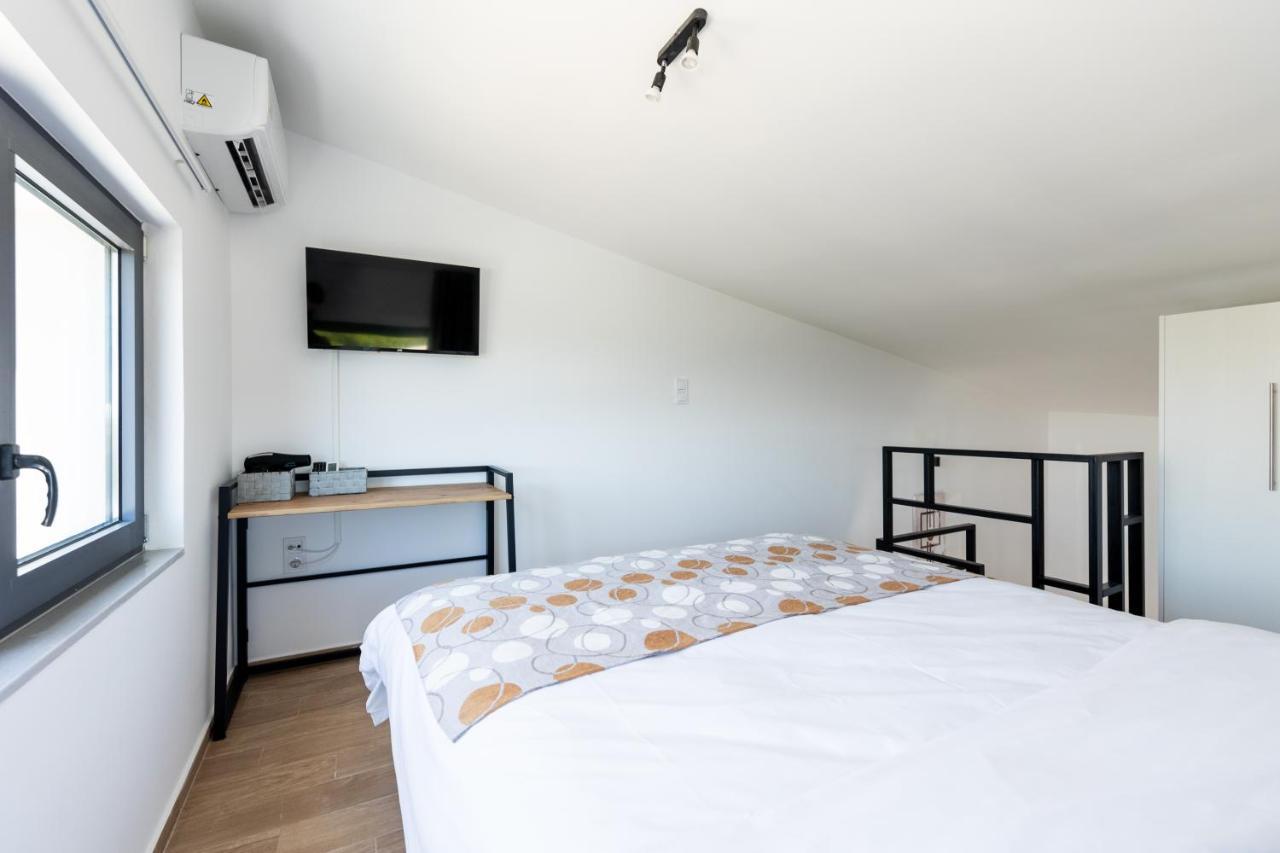 Pagani Blue - Luxury Maisonette B3 Apartment *